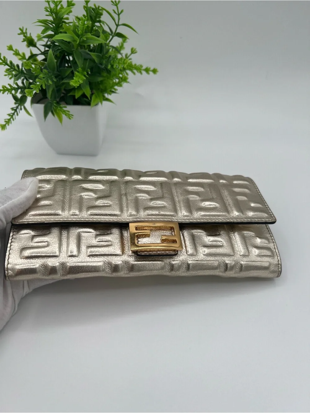 Fendi baguette ff long wallet silver embossed - Picture 7 of 11